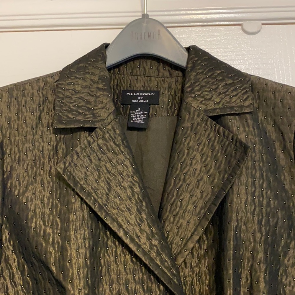 Outstanding spring coat - Picture 2 of 4